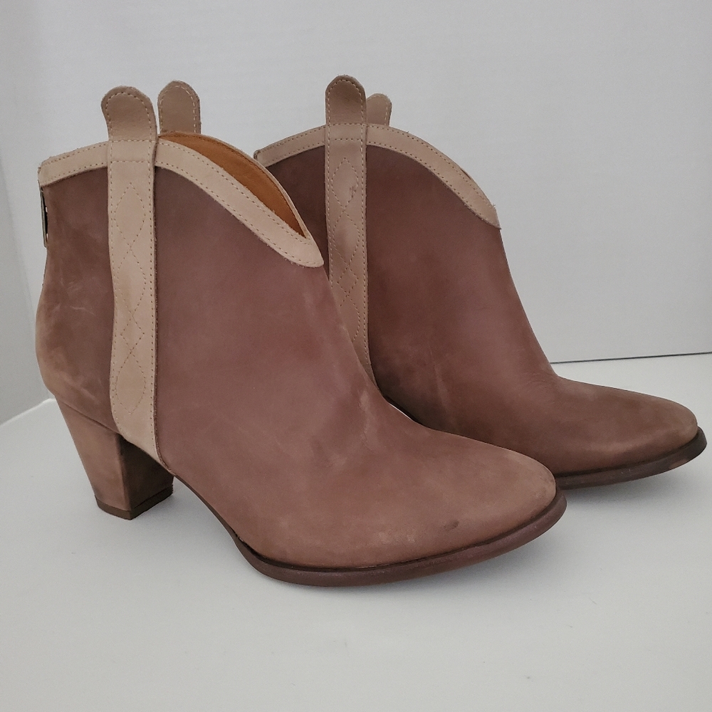 New Chocolat blu Brown Leather Western Style Boots Size 7
